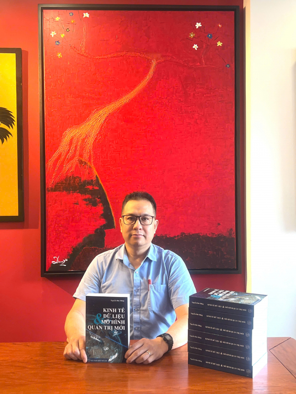 ra mắt cuốn sách Kinh tế dữ liệu và Mô hình quản trị mới